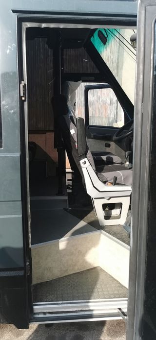 Autocaravana integral camper bus