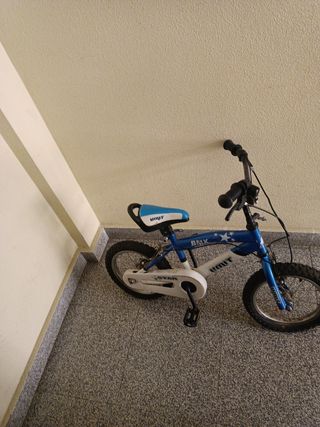 Bicicleta BMX infantil