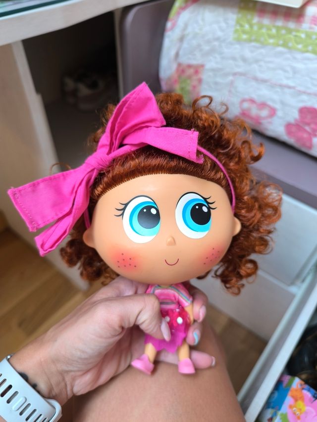 Muñeca Chamoyi - Cabello rizado