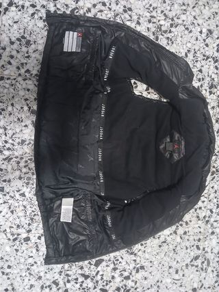 Chaleco Jordan negro c/ capucha