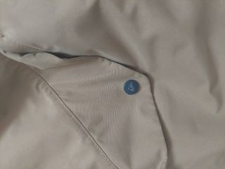 Abrigo Quicksilver impermeable con capucha