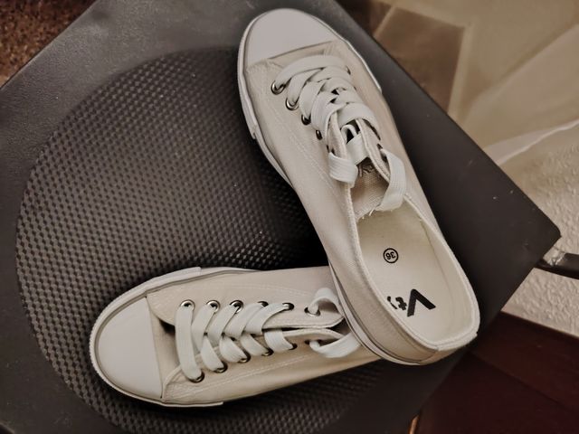 Zapatillas beige - talla 36