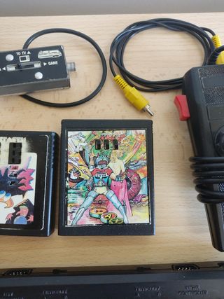 Atari 2600 Clon: Consola + 2 juegos