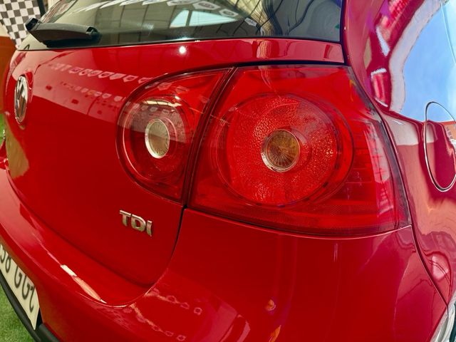 Volkswagen Golf 1.9 TDI 105cv  2008 4990€!!!