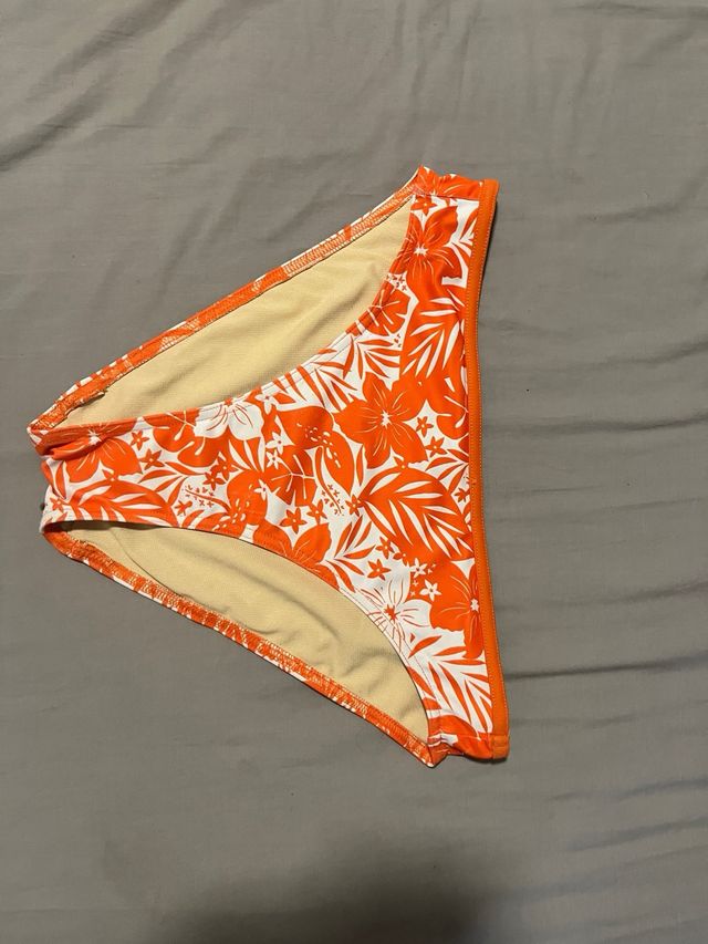 Braguita de bikini Decathlon – Nueva/como nueva