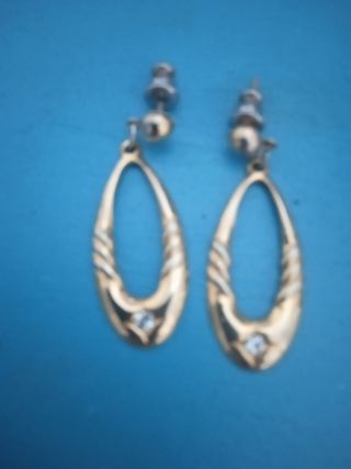 Pendientes vintage dorados y plateados