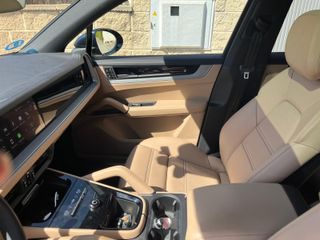 Porsche Cayenne 2024
