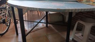 Mesa redonda 150cm con patas metálicas