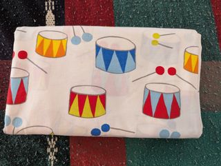 Funda nórdica para cuna con estampado de tambores