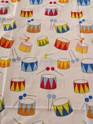 Funda nórdica para cuna con estampado de tambores