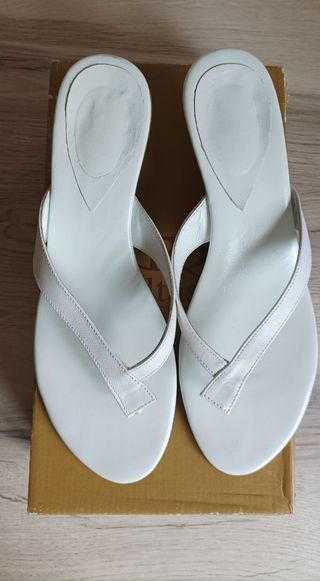 Sandalias blancas