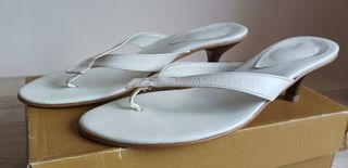 Sandalias blancas