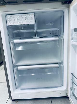 Nevera LG - Acero inoxidable