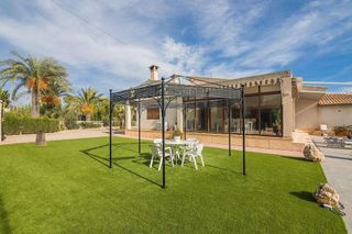 Chalet en venta en La Algoda - Matola - El Pla en Elche