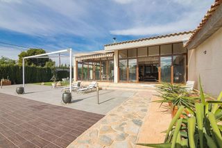 Chalet en venta en La Algoda - Matola - El Pla en Elche