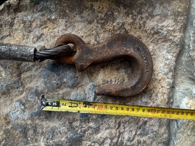 2 Polea / Roldana antiguas + Gancho antiguo