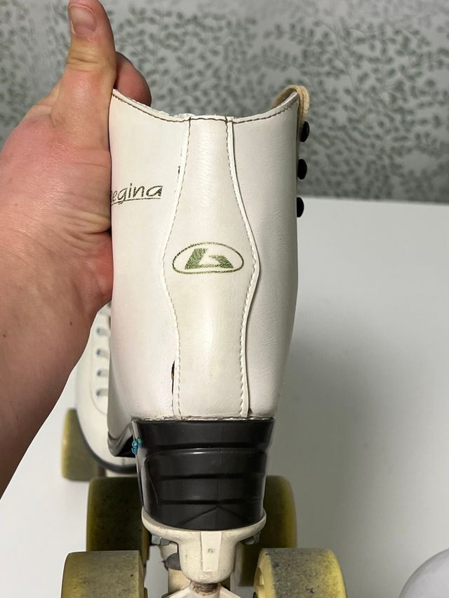 Patines artísticos 220 mm bota REGINA talla 33