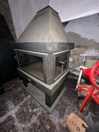 Chimenea leña metalica negra