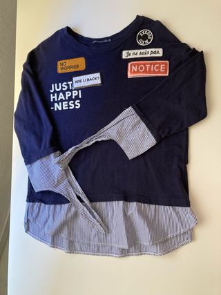 Camiseta Bershka azul con parches