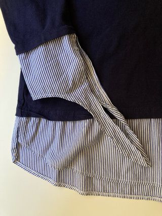Camiseta Bershka azul con parches