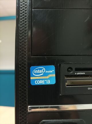 PC Torre, monitor, teclado y ratón