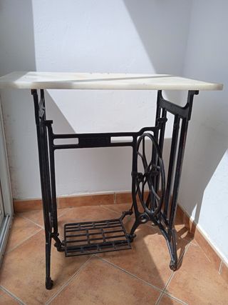 Mesa antigua Máquina Coser