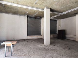 Local comercial en alquiler en Les Arenes - La Grípia  Can Montllor en Terrassa