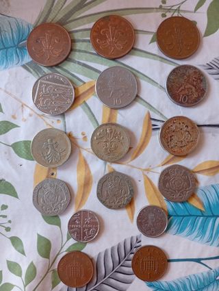 16 Monedas Reino Unido Isabel II