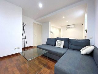 Casa adosada en venta en Sants-Badal en Barcelona