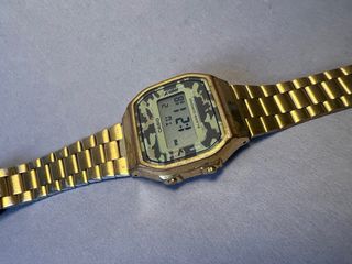 Reloj Casio dorado camuflaje