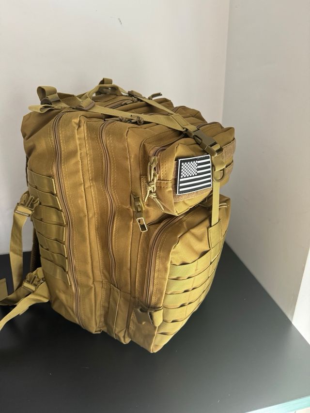 Mochila táctica beige