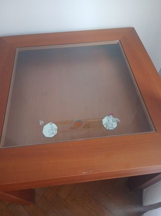 Mesa vitrina madera marrón