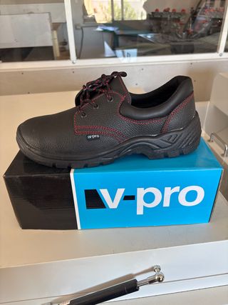 Zapatos seguridad v-pro negros. puntera y plantila
