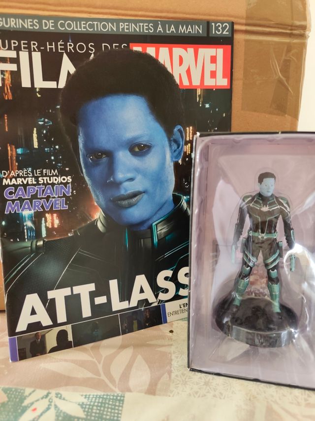 Statuetta Att-Lass Captain Marvel