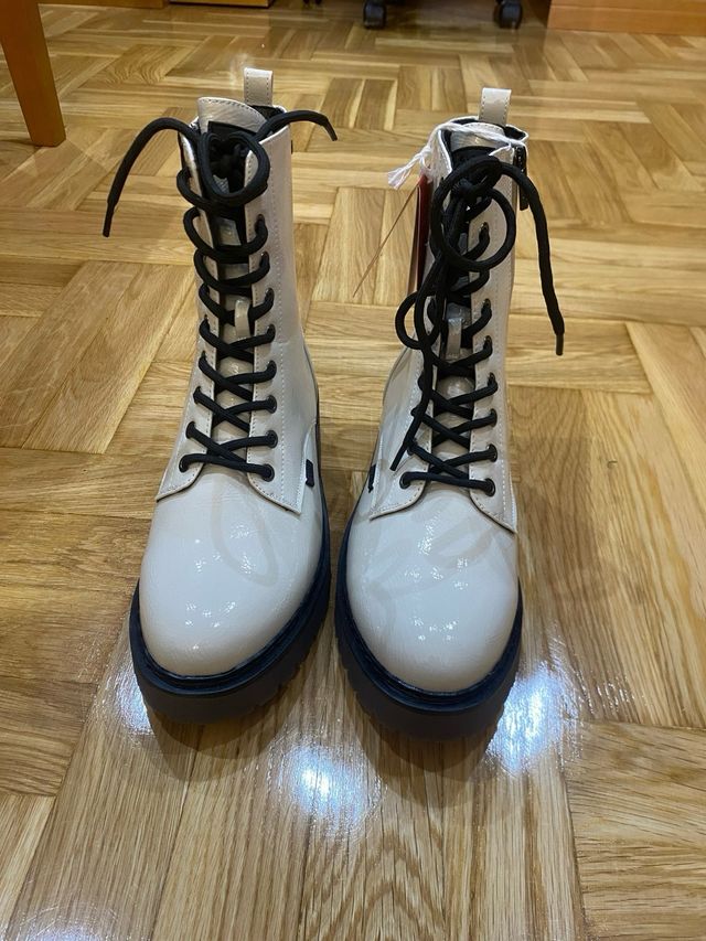 Botas Xti blancas - nuevas