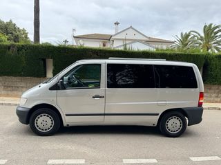 Mercedes vito camperizada. Muy buen estado.