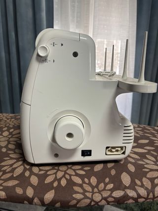 Remalladora AstraLux 820D - Overlock