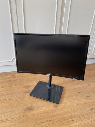 Monitor curvo Samsung 24" 