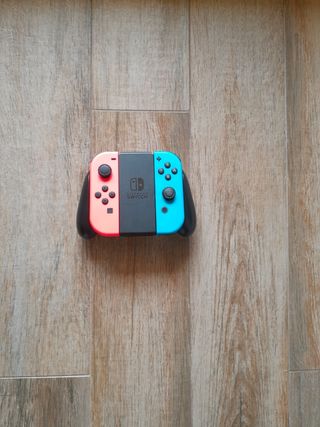Nintendo Switch - Consola
Mando individual
Funda