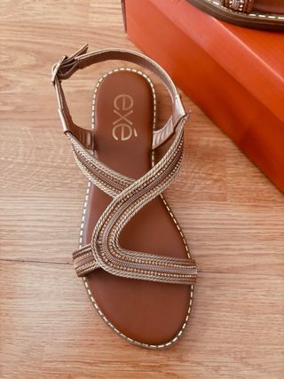 Sandalias exé doradas
