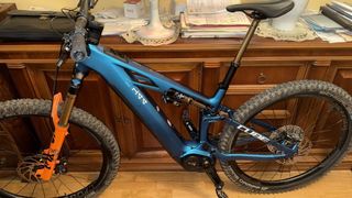 Bicicleta eléctrica Cube Stereo