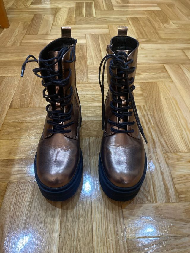 Botas plataforma doradas