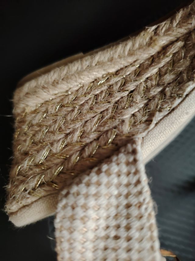 Zapatos INEXTENSO beige, talla 36