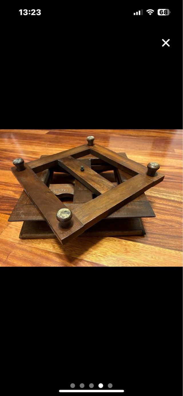 Atril de madera de teca