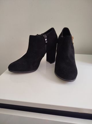 Botines negros Maripaz - tacón