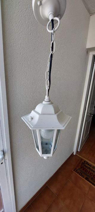 Lampara exterior blanca - metal y cristal