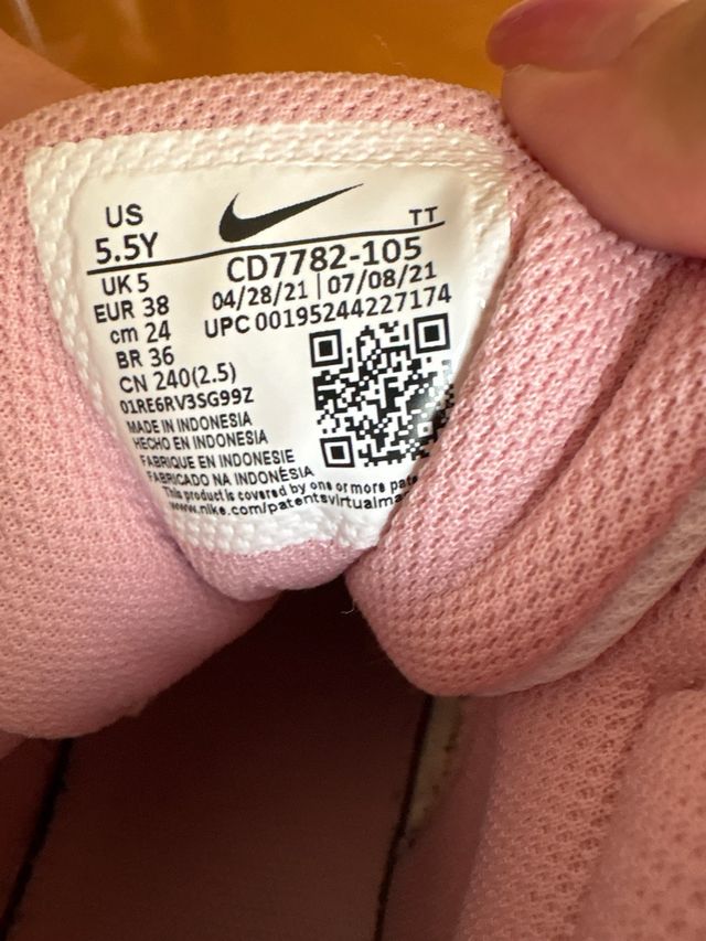 Zapatillas Nike blancas y rosas - 38