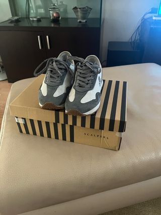 Zapatillas Scalpers - Gris y Blanco