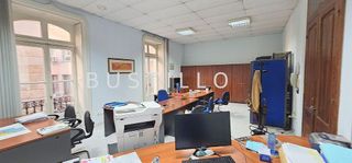 Oficina en alquiler en Areal – Zona Centro en Vigo