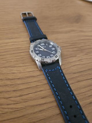 Reloj Lotus azul - correa negra